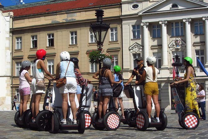 (120min) Zagreb All Around Tour-all of the Lower town/Upper town - Strossmayer Square and Zrinjevac: art, science, and a reset between climbs