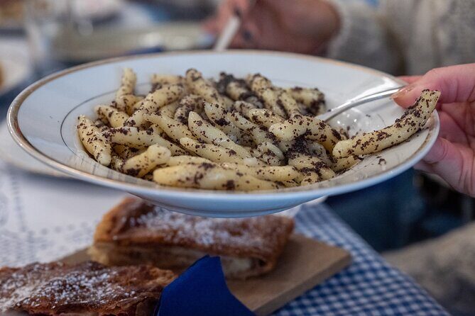 Authentic Croatian Food & Heritage Walk in a Small Group - Ban Jelačić Square: the city’s main stage