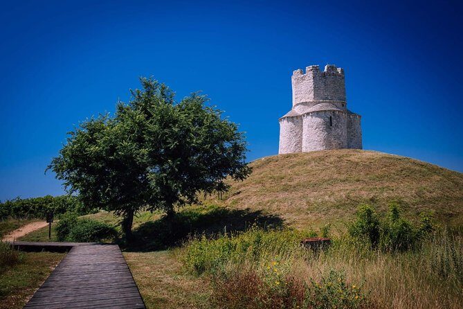 Day trip to Nin and Zadar - Nin: Lagoon Beaches, Queen’s Mud, and St. Nicholas as a City Symbol