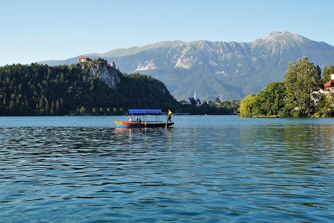 Discover Slovenia: Ljubljana & Bled Lake from Zagreb - Entrance fees, food, and tipping: the real cost picture
