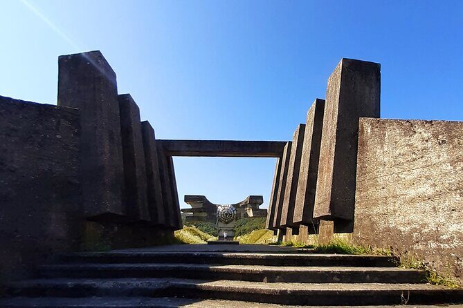 Ex-Yugoslavian "Spomeniks" tour - The point of this tour: memorial sites with clear stop-by-stop time