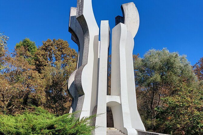 Ex-Yugoslavian "Spomeniks" tour - Stop 2: Jasenovac, the Stone Flower, and the concentration camp museum