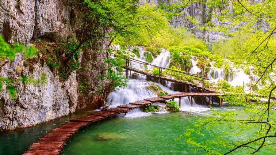 From Split: Transfer to Zagreb with Stop at Plitvice Lakes - Getting going early: pickups and a 3.5-hour drive each way
