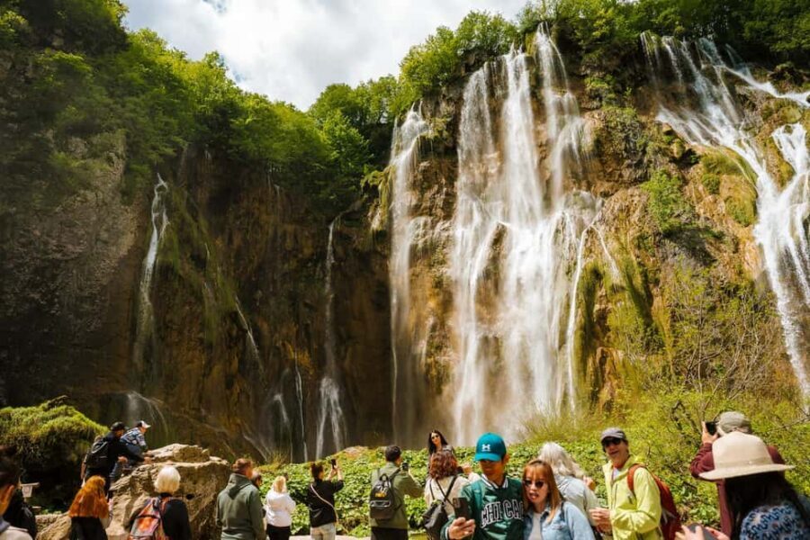 From Zagreb: Plitvice Lakes National Park Tour with Tickets - What’s included (and what you’ll need to handle yourself)