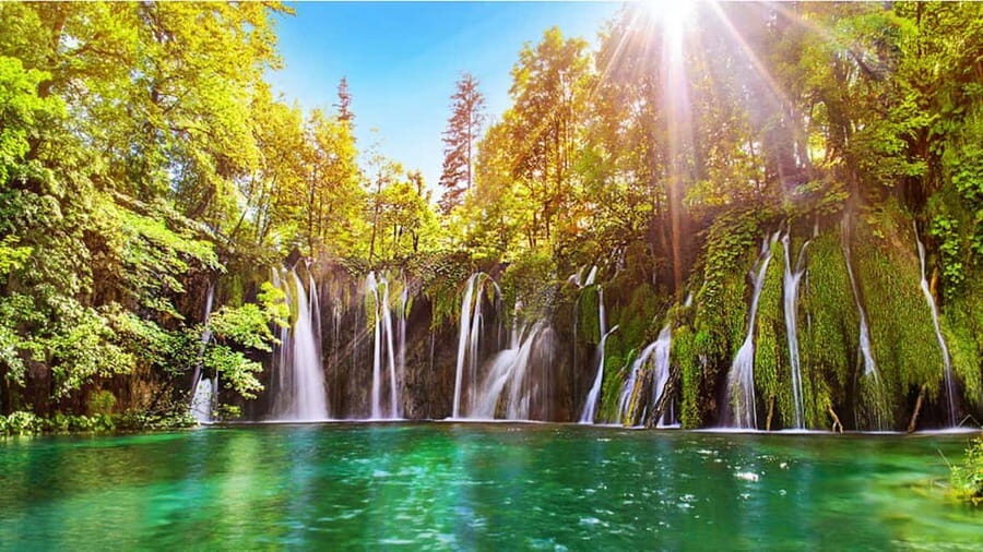 From Zagreb: Rastoke and Plitvice lakes Guided Day Trip - Why Rastoke and Plitvice are such a smart day trip from Zagreb
