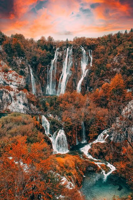 From Zagreb to Plitvice Lakes and Rastoke - Private day tour - The Karlovac County photo stop: short, scenic, and useful