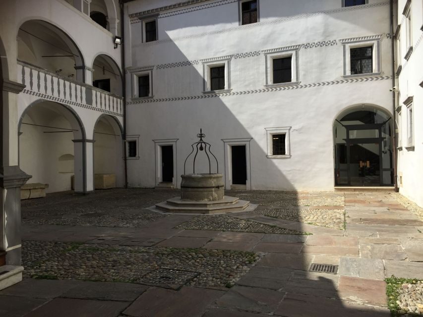 From Zagreb: Varazdin Baroque Town & Trakoscan Castle - Key Things That Make This Tour Work
