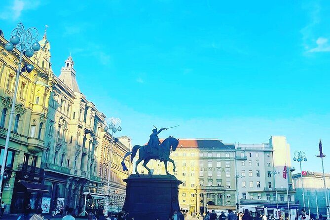 Jump into Zagreb - Small Group walking tour with WWII Tunnel - St Mark’s Church and the Colored Roof Moment