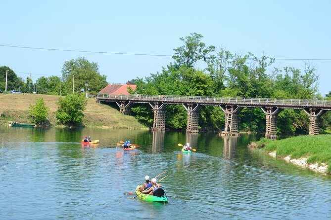 Kayaking - Kayak tour Karlovac - The Guides: Support You Notice Right Away