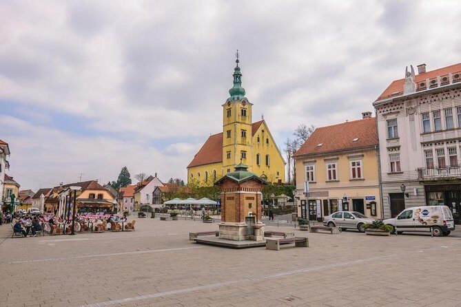 Picturesque Samobor & Samobor Castle Half-day Tour - Weather and ruins: what to plan for in winter