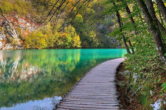 Plitvice Lakes National Park - private day-trip from Zagreb - Rastoke: the short free stop that sets the mood