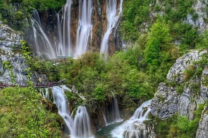 Plitvice Lakes Private day-trip from Zagreb - Trails and Footbridges: How to Walk Smart Without Overplanning
