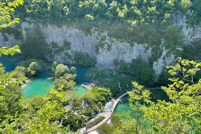 Plitvice Lakes with Ticket & Rastoke Guided Trip from Zagreb - Group size: why it can feel either intimate or busier