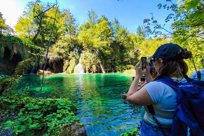Plitvice & Rastoke: Guided Tour from Zagreb; Max 8 people ENG/ESP - Weather and seasonal limits: what changes in winter and when boats pause