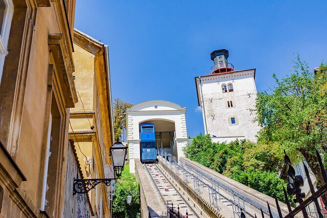 PRIVATE Half-Day Food Tour: The 10 Tastings of Zagreb With Locals - Dolac Market: the easiest way to shop and snack like a local