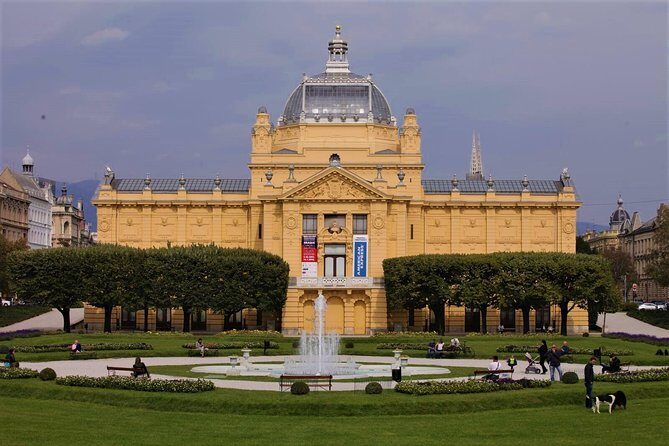 Private transfer from Zagreb to Budapest or Budapest to Zagreb - A Private Transfer That Treats Time Like Money