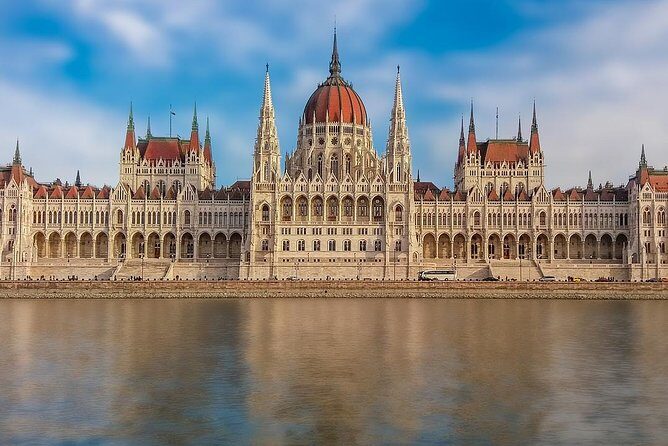 Private Transfer from Zagreb to Budapest with 2 hours for sightseeing - Price: $286.41 Per Person, and When It’s Worth It