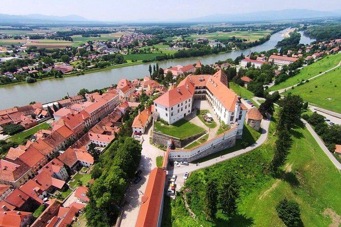 Private transfer Zagreb to Split or Split to Zagreb - How the Stops Work: Choose Two and Stay in Control