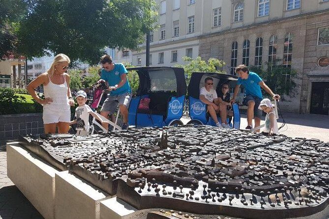 Private Zagreb Pedicab Tour - Live commentary that actually helps you connect the dots