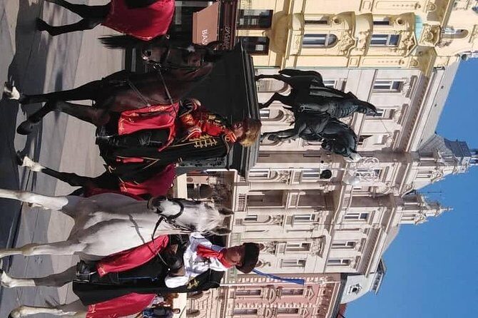 PRIVATE Zagreb walking tour 2.5 hrs - St. Mark’s Church Square and Lotrčak Tower: timed stops with good photos