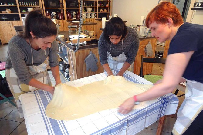 Štrukli cooking class with Dolac Market Tour - Dolac Market First: Learn What You’re Actually Cooking