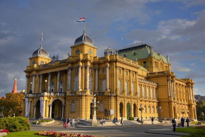 Zagreb GRAND Private Walking Tour - Kamenita Vrata and the medieval feel of Gradec