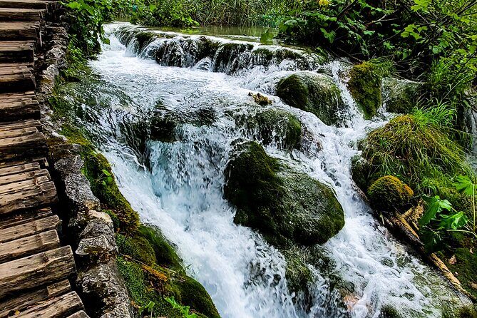 Zagreb to Split via Plitvice Lakes private transfer or vice versa - In-car comfort: Wi-Fi, AC, and small touches that help