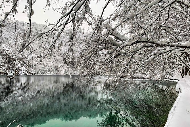 Zagreb to Split via Plitvice Lakes private transfer or vice versa - Route-day reality: traffic, length, and why early starts pay off