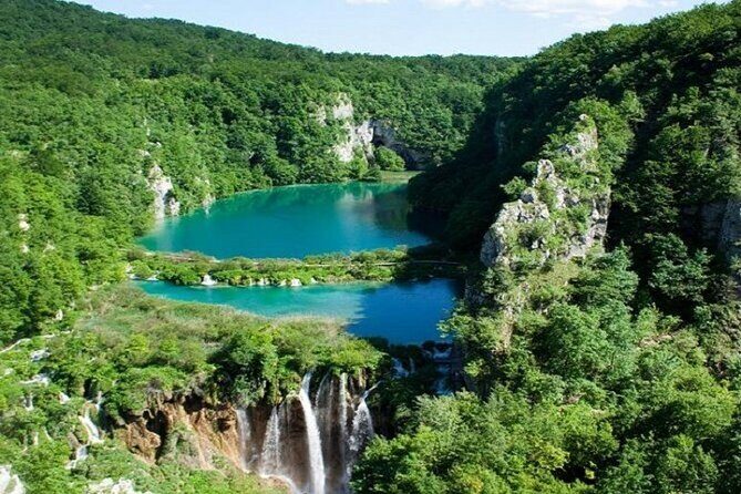 Zagreb to the PLITVICE MAGIC LAKES - 3+1 free or 6+1 free - Zrinjevac start point: why this day trip runs smoothly
