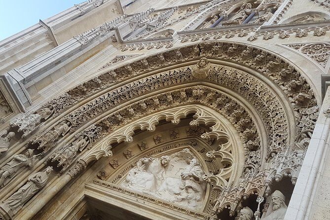 Zagreb Unveiled: Private walking tour with a local guide - Dolac Market and Tkalčićeva Street: see Zagreb doing real things